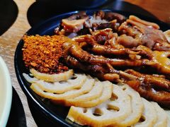 卤味拼盘-一棠龙虾•王牌虾球(楚河汉街店)