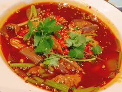 -川流不息·地道川菜·小龙虾(松东路店)