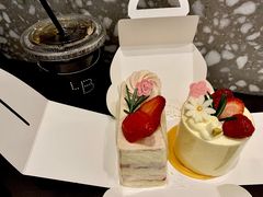 -花花卷卷·鲜食蛋糕(静安久光百货店)
