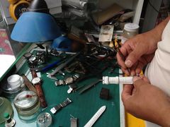 -盛华60年名表维修服务中心