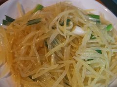 -临江餐馆二楼美食部落
