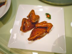 玻璃脆皮乳鸽-利苑酒家(金宝店)