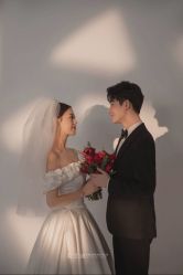 -莫兰迪婚纱摄影