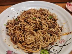 -碗里捞川渝特色面(沙河玖耀里店)