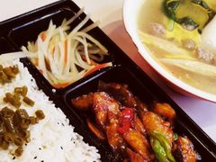 鱼香肉丝盖饭-子午路张记肉夹馍(小寨西路店)