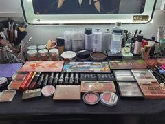 -ME觅妆·定制美妆·彩妆私教(菱角湖店)