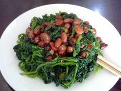 果仁菠菜-宝光熏肉鞋底火烧(新街口店)
