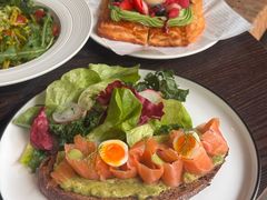 -Common Table · Brunch & Coffee