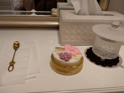 店家送上的暖心月饼-e hair salon