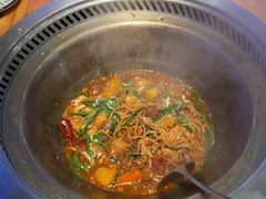 -山里屯铁锅炖·东北菜(康桥店)