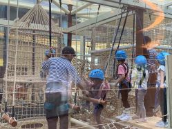 -PIPIKINGDOM皮皮王国欢乐号(欢乐海岸购物中心店)