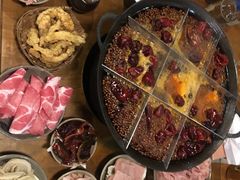 -白乐天毛肚火锅馆(南滨路店)