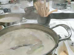 -红鼎豆捞·非遗鲍皇汤火锅(宝丰路店)