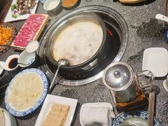 -大匠工房古船木艺术餐厅·猪肚鸡专门店(长白仙岛店)