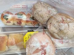 -顶东面包花园·生日蛋糕(世博店)