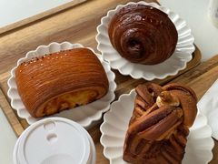 -VERIE BAKEHOUSE