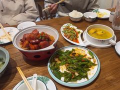 -东来菜馆•手抓海鲜家常菜•海鲜锅贴(鸽子窝店)