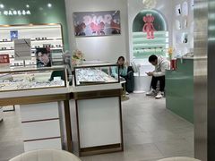 -GOOMI久米眼镜·蔡司·依视路·明月官方授权店(龙德紫金店)