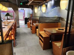 -呷哺呷哺(普陀乐购真北店)