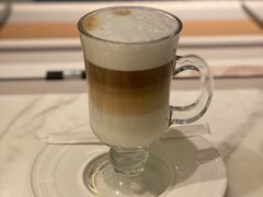 -上海滴水湖皇冠假日酒店