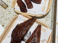 -小董哥烤串·爆汁大油边(故宫店)