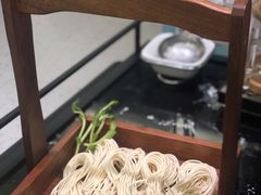 -红鼎豆捞·非遗鲍皇汤火锅(宝丰路店)