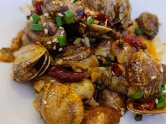 -捌贰虾蟹·江湖菜馆(江汉路店)