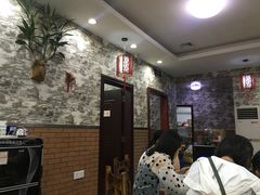 大堂-濠轩阁特色生蚝火锅(水湾路店)