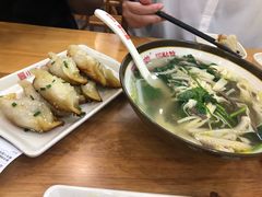 -小姜锅贴(凤凰街店)