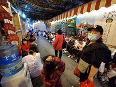 等位区-多哥水傣味餐厅(司马巷店)