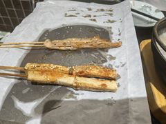 -何妹湿辣牛肉·粤式烧烤砂煲(桂雅路店)
