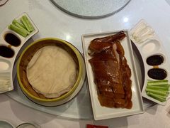 特价传统烤鸭-东兴楼饭庄(六里桥店)
