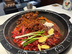 -卤校长老火锅(杨家坪直营店)