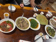 -汤锅大王(新平曹苏黄牛汤锅有限公司)