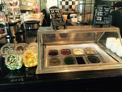 -圣丰索菲特·2 On 988 Café 自助餐厅