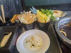 -牛武士寿喜烧·和牛火锅自助(全球首店)