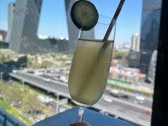 -福楼毕斯罗F Bistronome(国贸商城约会地标景观店)