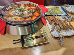 -三顾烤庐·烤鱼·烧烤·龙虾(奉贤店)