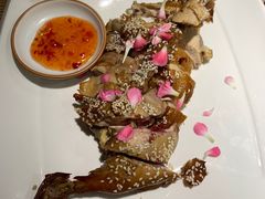 桃花烤鸡-蜜桃餐厅·江浙融合菜(荟聚购物中心店)