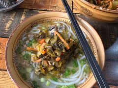 -正宗李家土鸡米线店