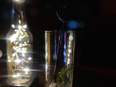 -饮湖威士忌鸡尾酒吧