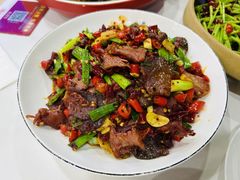 -独一佳老胡湘菜馆(矿山路店)