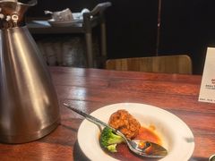 蛋黄狮子头-前海沿·青岛菜(五四广场永旺店)