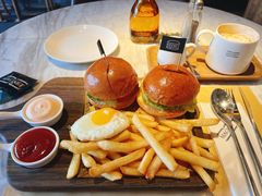 迷你汉堡配煎蛋薯条-Magnet磁食(愚园路店)