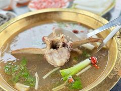 -周老三跷脚牛肉·全牛火锅(非遗传承店)