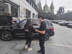 -奔驰上海利星(七宝店)