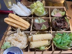 -三顾烤庐·烤鱼·烧烤·龙虾(奉贤店)