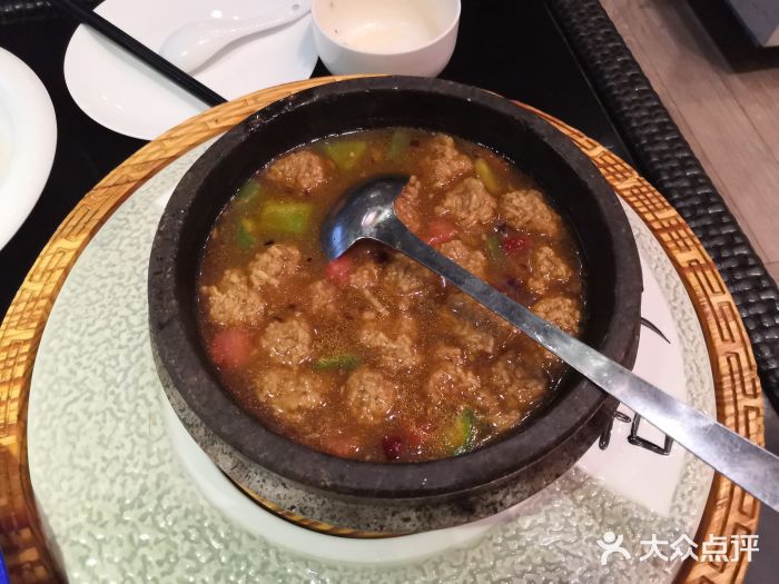 洛阳水席园石锅焦炸丸子图片