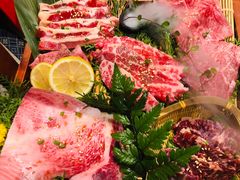 -山川小町·极番烧肉(新地假日广场店)
