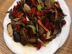 -菌海森林·非遗野生菌火锅(西山区滇池路摩根道店)